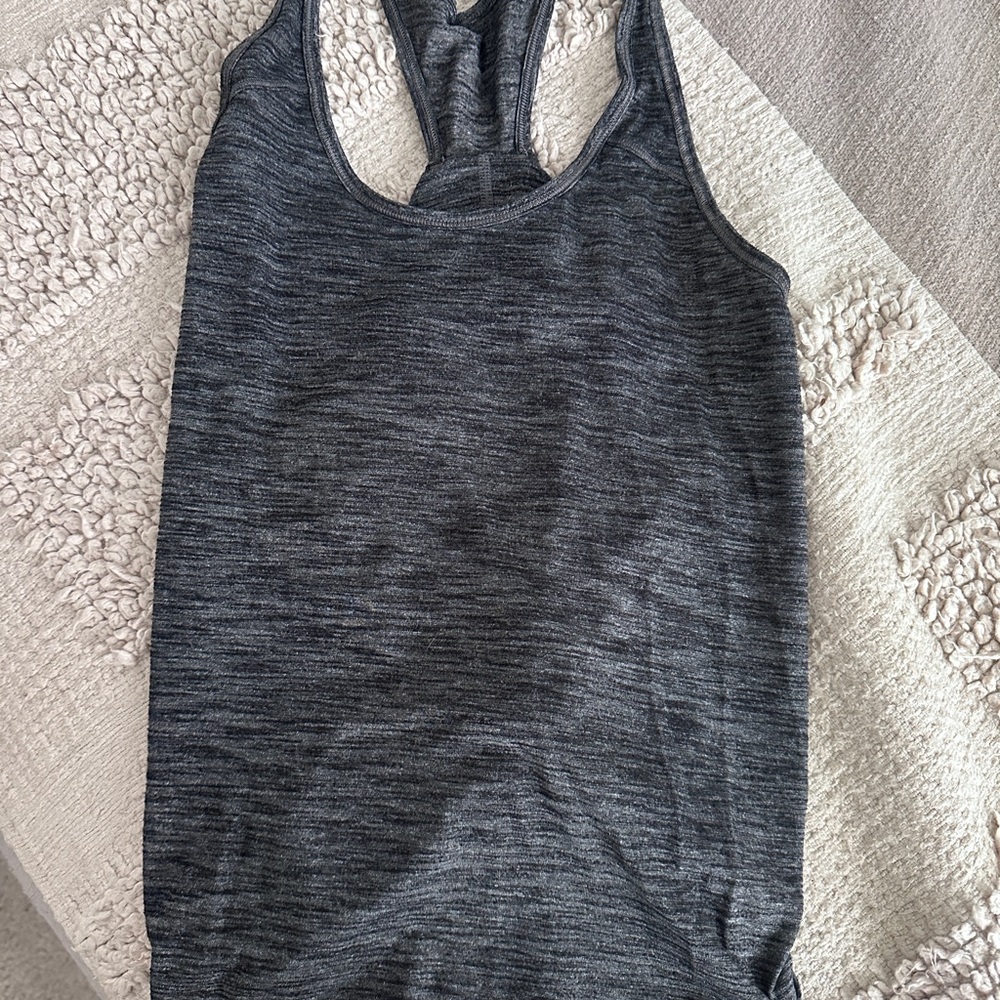 Women's Gray Sleeveless Top
